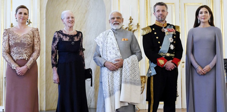 the queen of denmark gave a warm welcome to narendra modi