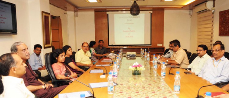 secretary rashmi verma, handloom online portal launched