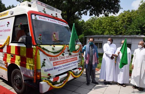 mobile clinic given to holy family hospital, new delhi