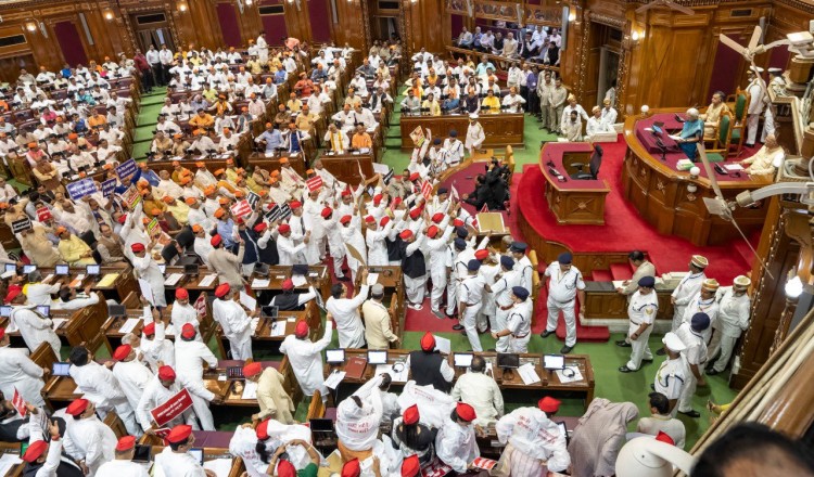 opposition disappointed in the first session of the uttar pradesh legislative assembly