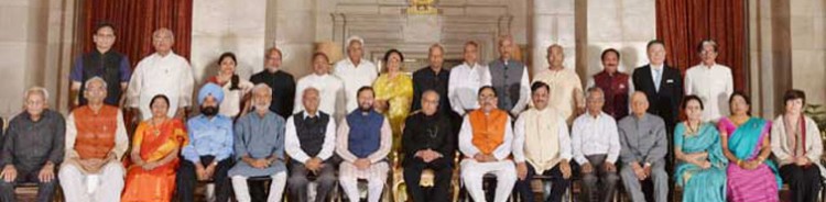president pranab mukherjee presented the hindi sevi award for the year 2015