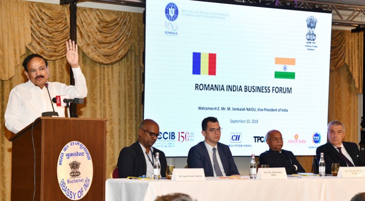 venkaiah naidu addressing at the india-romania business forum meeting