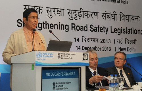 oscar fernandes addressing the conference on strengthening road safety