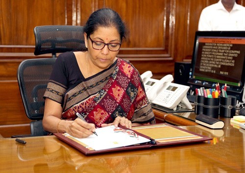 nirmala sitharaman minister of defense