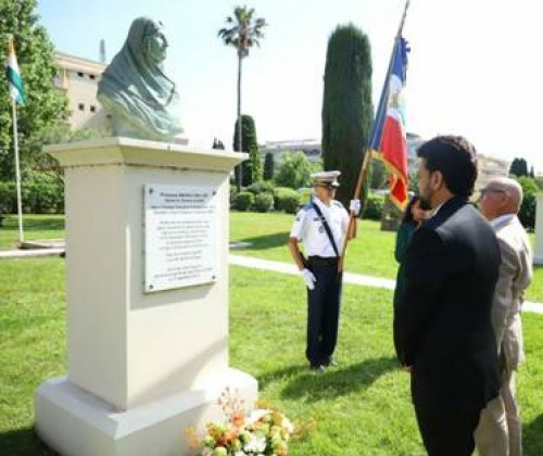 information and broadcasting minister's visit to allard square in st. tropez