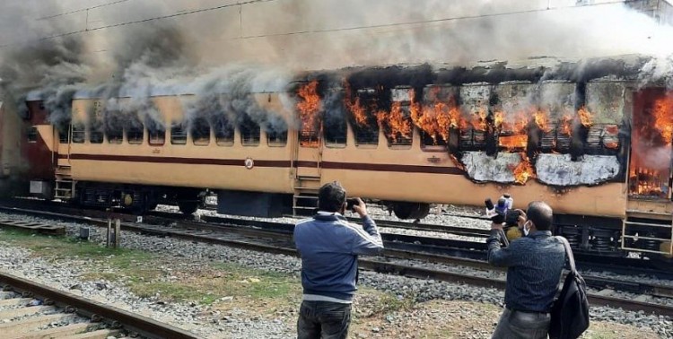 planned arson on railway and its properties in bihar