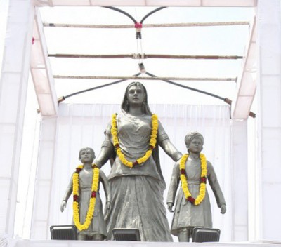 panna dhai's statue unveiled in udaipur