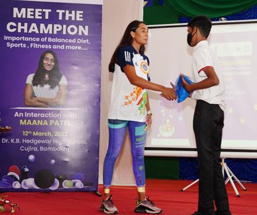 olympic swimmer gave health tips to students