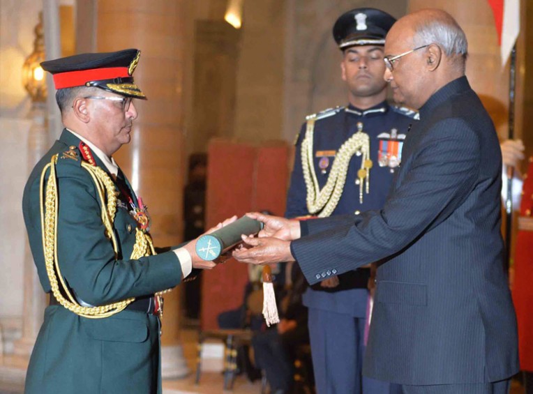 नेपाली सेना प्रमुख सम्मानित
