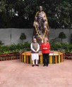 दिल्ली में गांधी स्मृति का दौरा