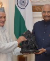 महाराष्ट्र के राज्यपाल राष्ट्रपति से मिले