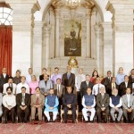 समूह तस्वीर में राष्ट्रपति रामनाथ कोविंद