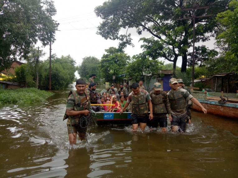 भारतीय सेना के बाढ़ राहत कार्य तेज