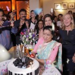 आशा भोसले ने दुबई में मनाया जन्मदिन