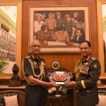 भारत-बांग्‍लादेश के सेनाध्यक्ष मिले