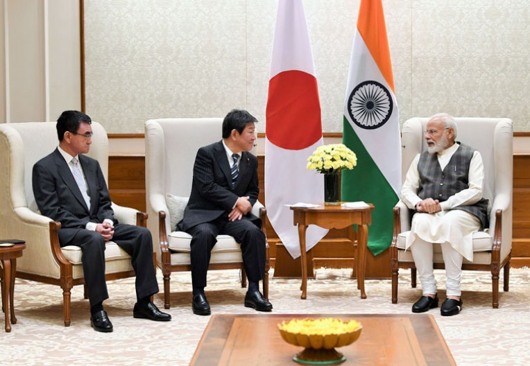 जापानी विदेश व रक्षामंत्री मोदी से मिले