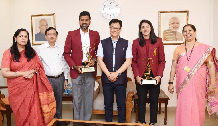 खेल राज्यमंत्री ने दिए अर्जुन पुरस्कार