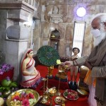 बांग्लादेश में हरि मंदिर में पूजा