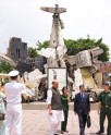रक्षामंत्री ने देखा सैन्य इतिहास संग्रहालय
