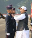 रक्षामंत्री ने प्रशिक्षुओं को दिए पदक