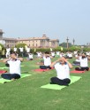 डॉ जितेंद्र सिंह ने किया योगाभ्यास