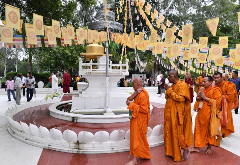 बौद्ध प्रतिनिधियों का वेणुवन विहार भ्रमण