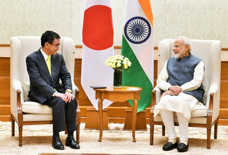 जापानी विदेश मंत्री मोदी से मिले