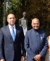बुल्गारिया में गांधीजी की मूर्ति का अनावरण
