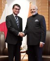 जापान के विदेश मंत्री मोदी से मिले