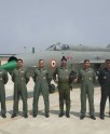 लड़ाकू पायलटों के साथ एयर चीफ
