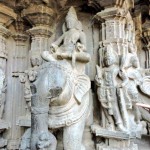महाराष्ट्र में सर्वाधिक सम्पन्न मंदिर