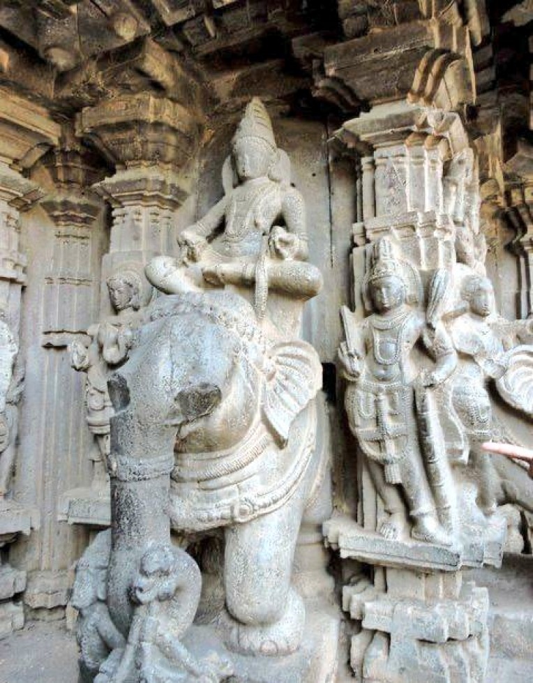 महाराष्ट्र में सर्वाधिक सम्पन्न मंदिर