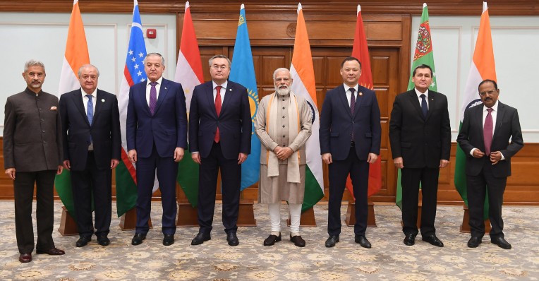 मध्य एशियाई विदेश मंत्रियों संग मोदी