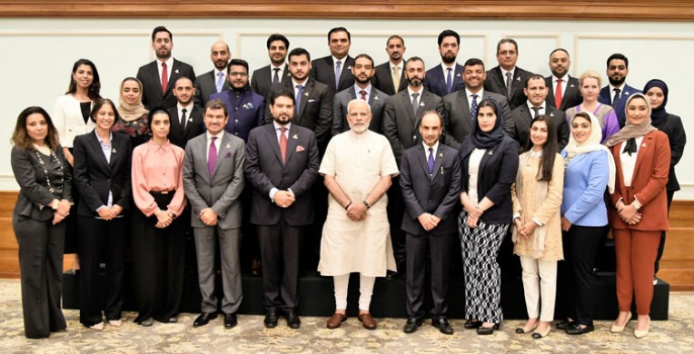 ओमान के कारोबारी प्रधानमंत्री से मिले